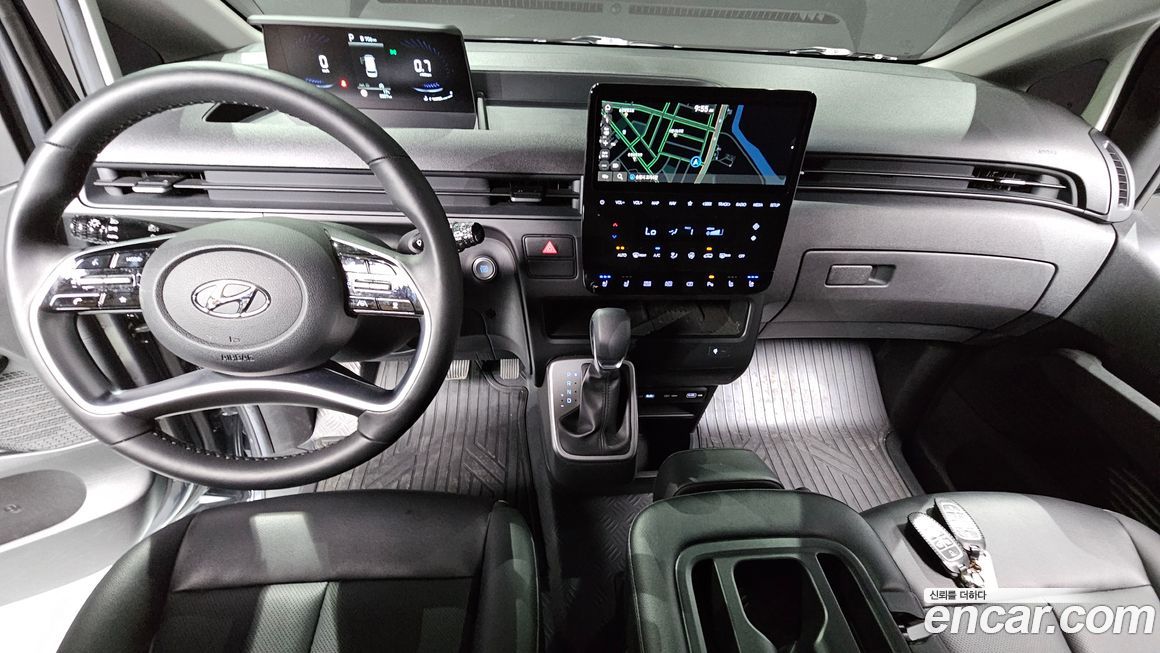 Hyundai Staria 2023