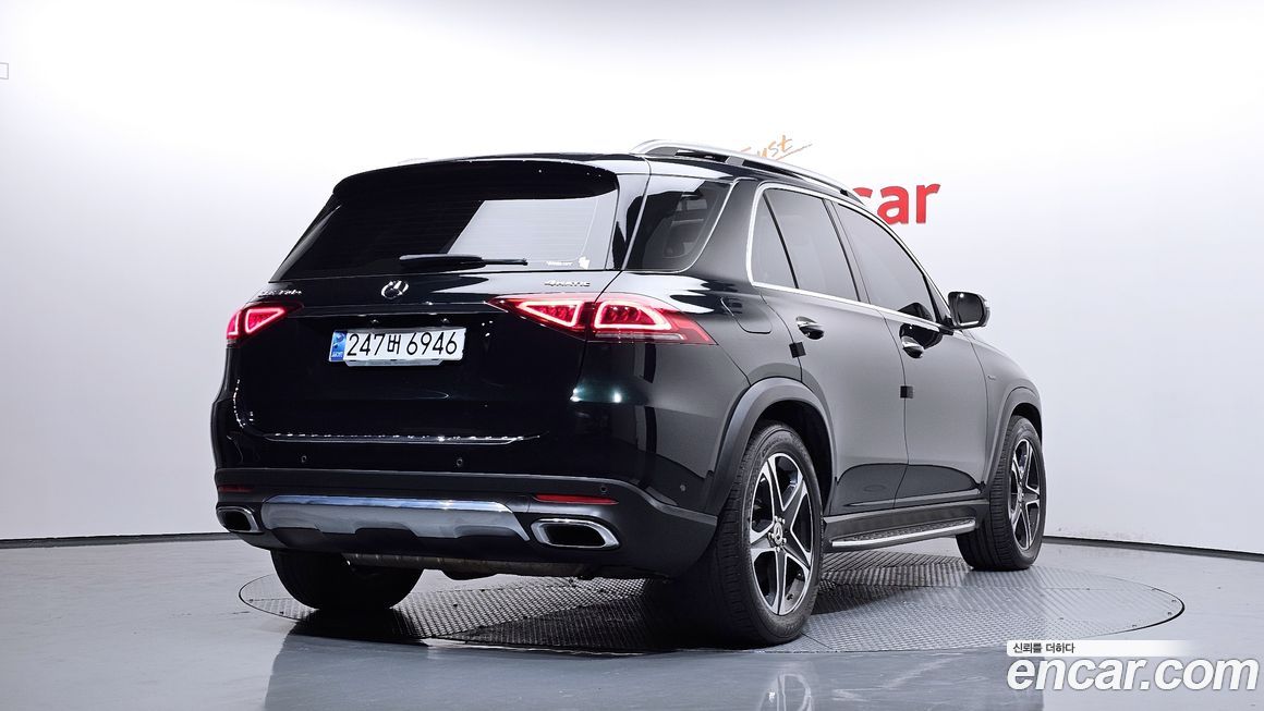 Mercedes-Benz GLE-Class 2021