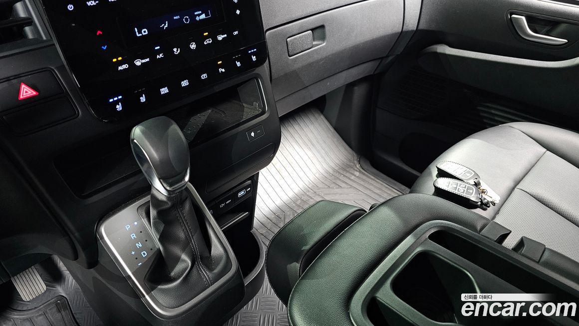 Hyundai Staria 2023