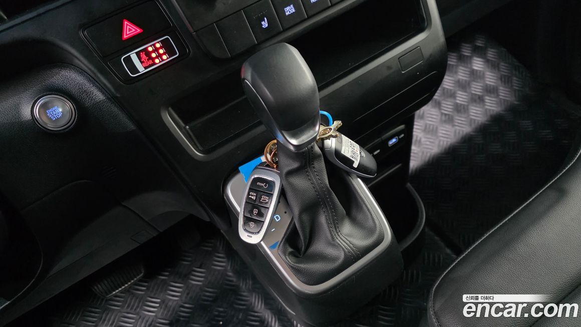 Hyundai Staria 2024