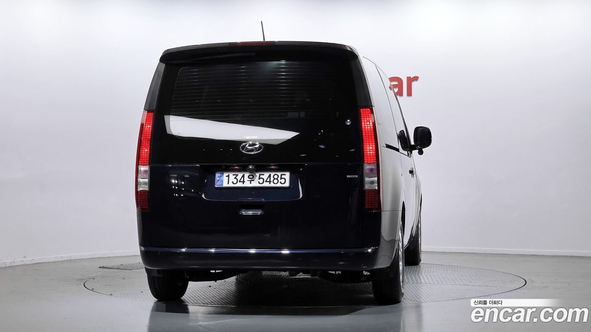 Hyundai Staria 2024