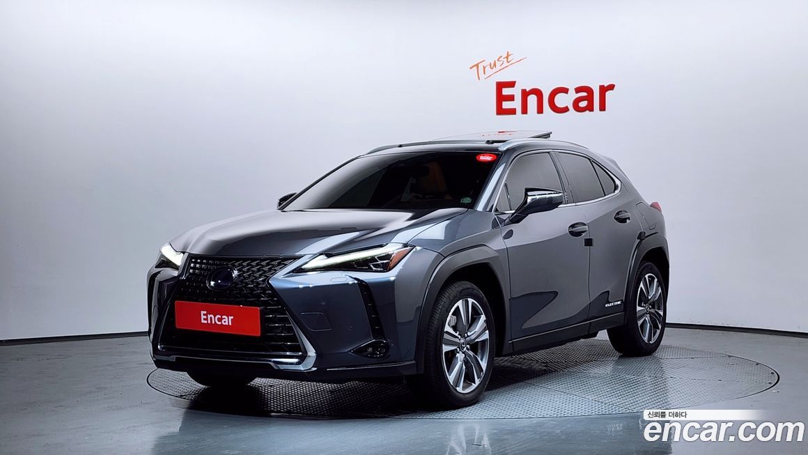 Lexus UX 2022