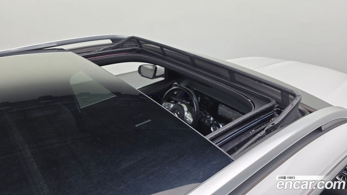 Mercedes-Benz GLB-Class 2021