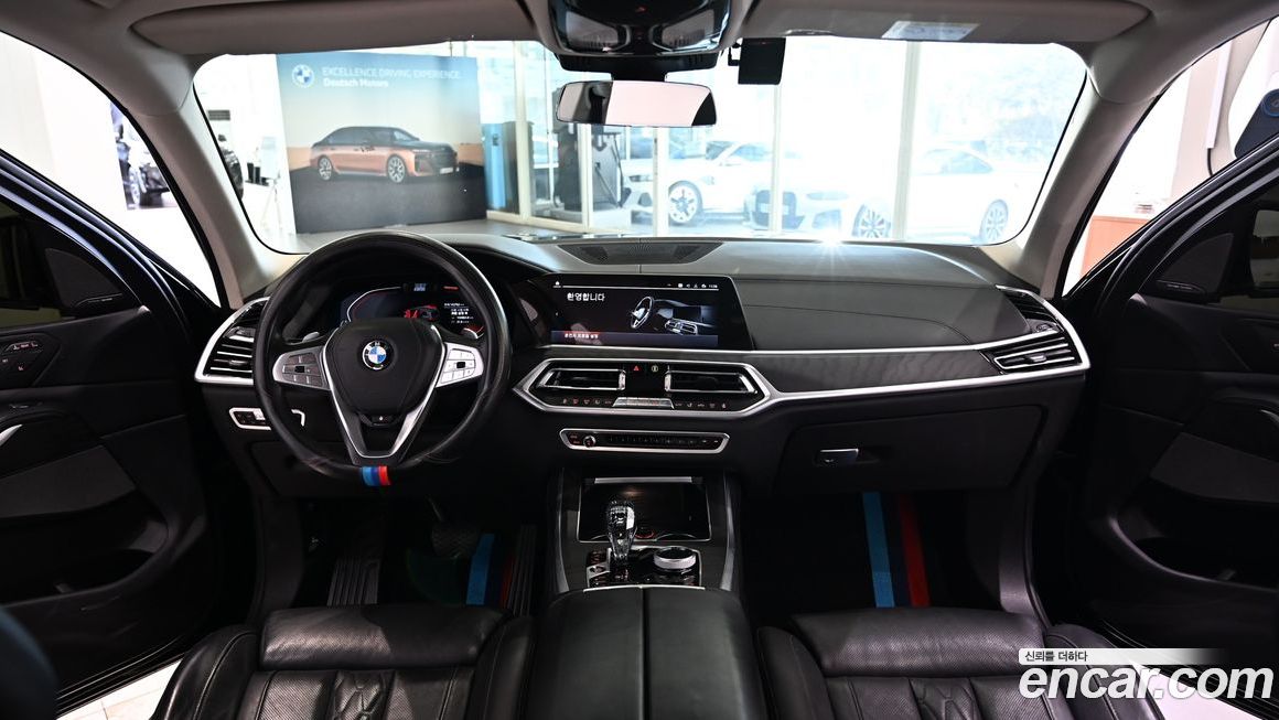 BMW X7 2021