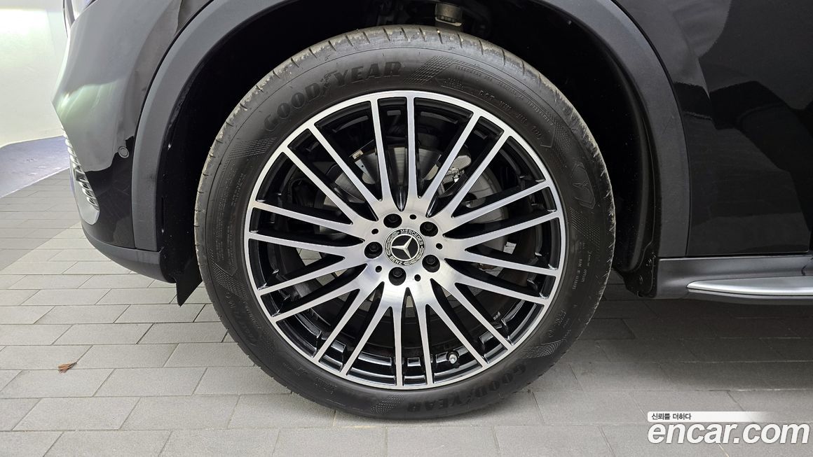 Mercedes-Benz GLC-Class 2024