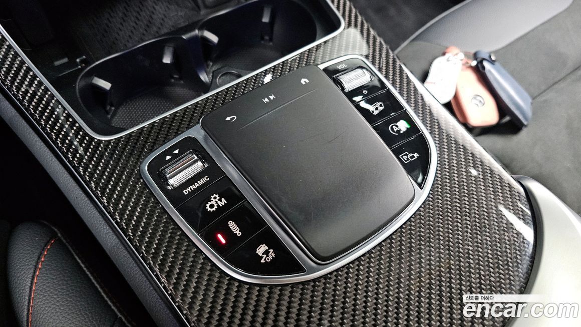 Mercedes-Benz GLC-Class 2023