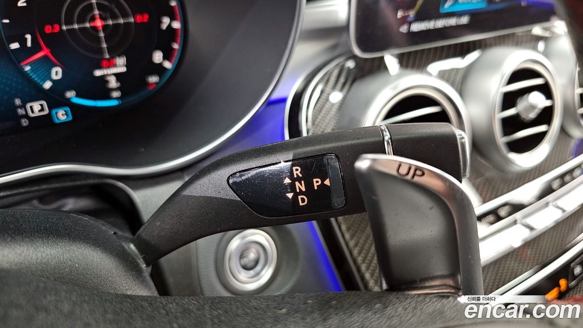 Mercedes-Benz GLC-Class 2023