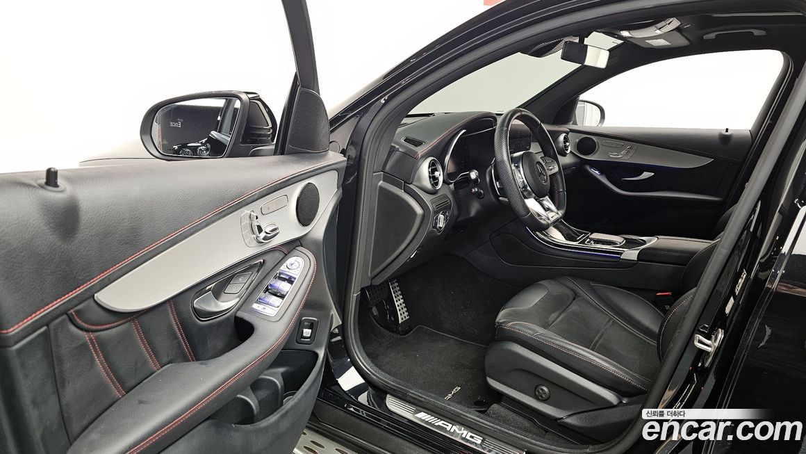 Mercedes-Benz GLC-Class 2023