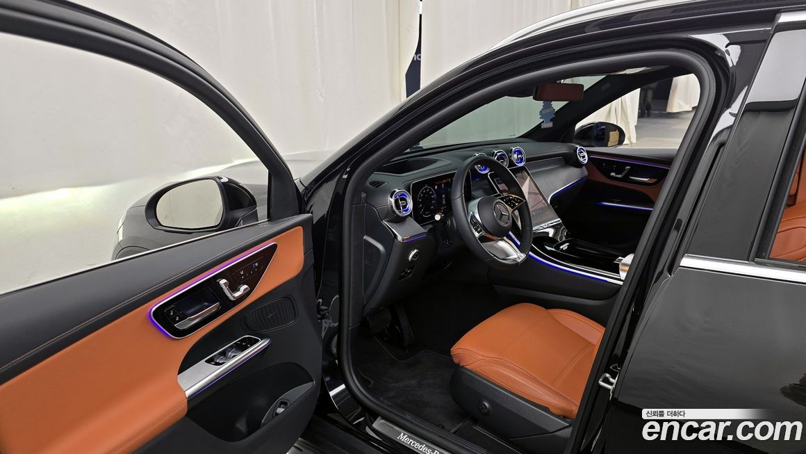 Mercedes-Benz GLC-Class 2024