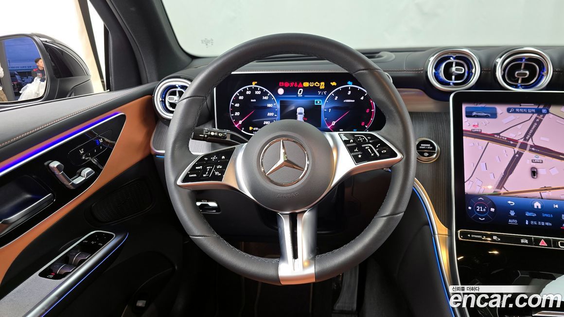 Mercedes-Benz GLC-Class 2024