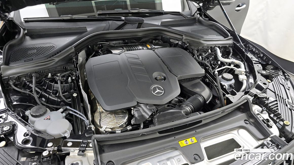 Mercedes-Benz GLC-Class 2024