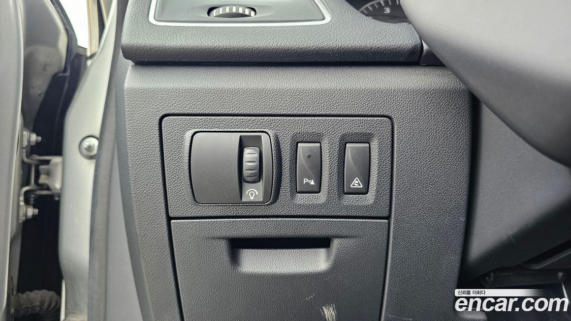 Renault-KoreaSamsung SM5  2012