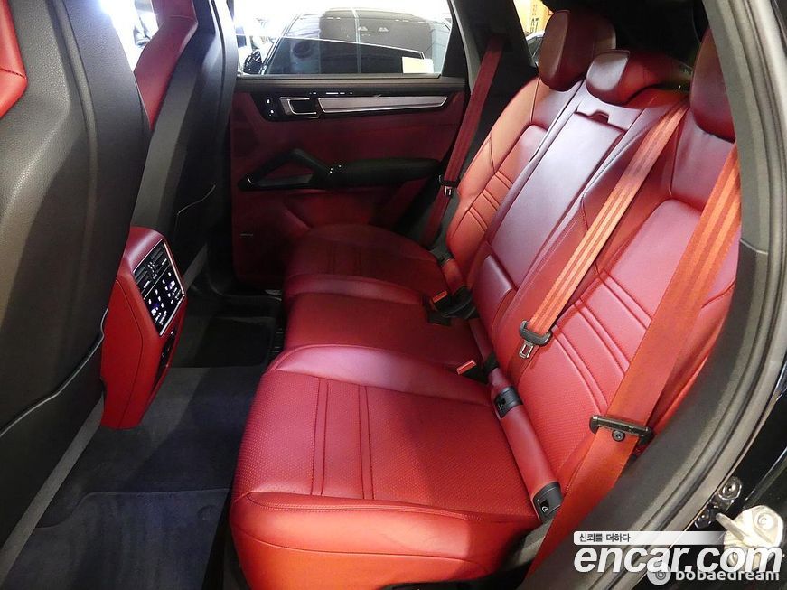 Porsche Cayenne 2023