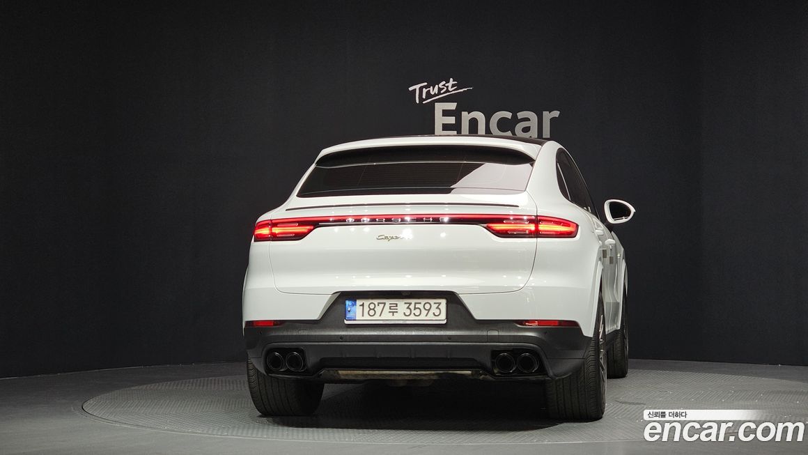 Porsche Cayenne 2021