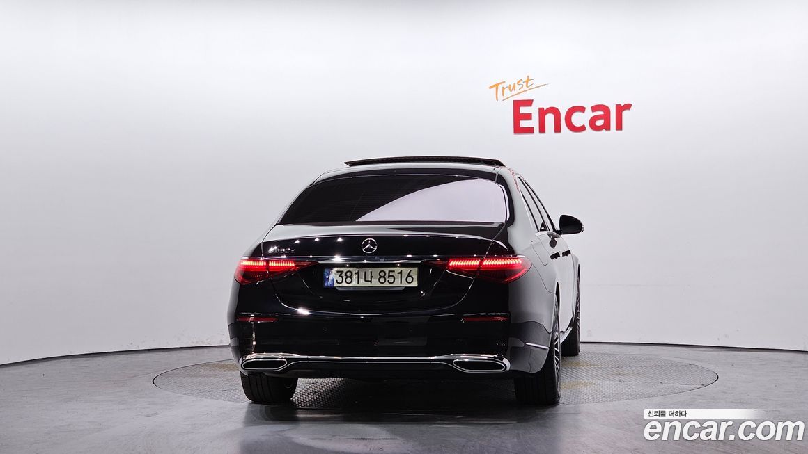 Mercedes-Benz S-Class 2021