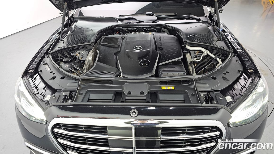 Mercedes-Benz S-Class 2021