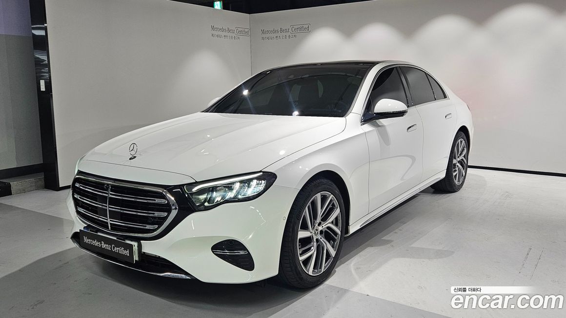 Mercedes-Benz E-Class 2024