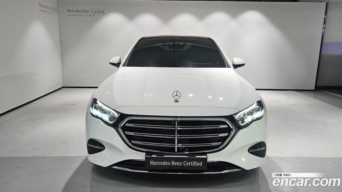 Mercedes-Benz E-Class 2024