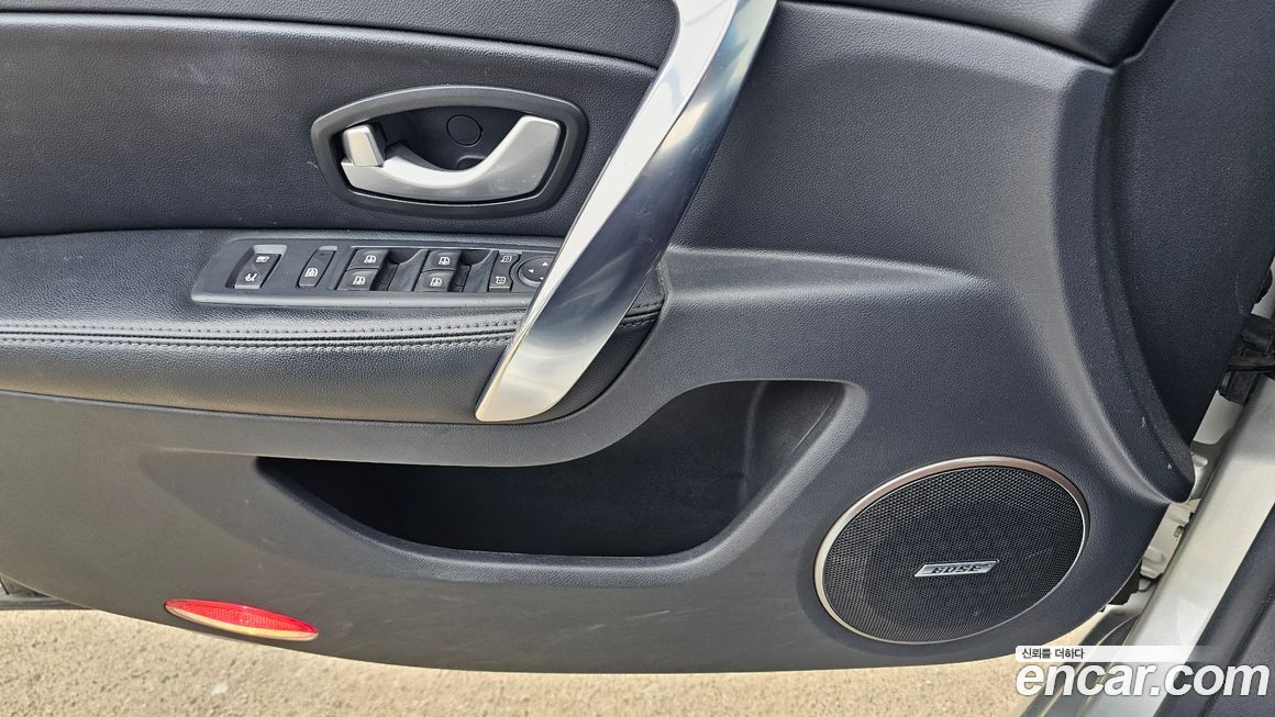 Renault-KoreaSamsung SM5  2012