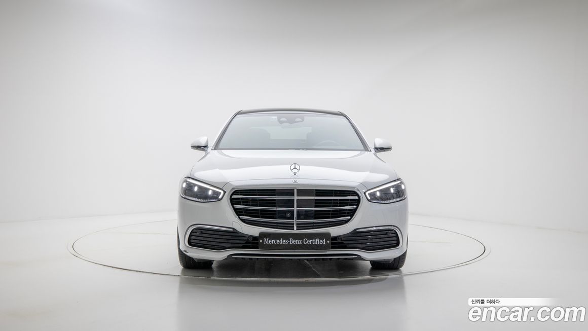 Mercedes-Benz S-Class 2024