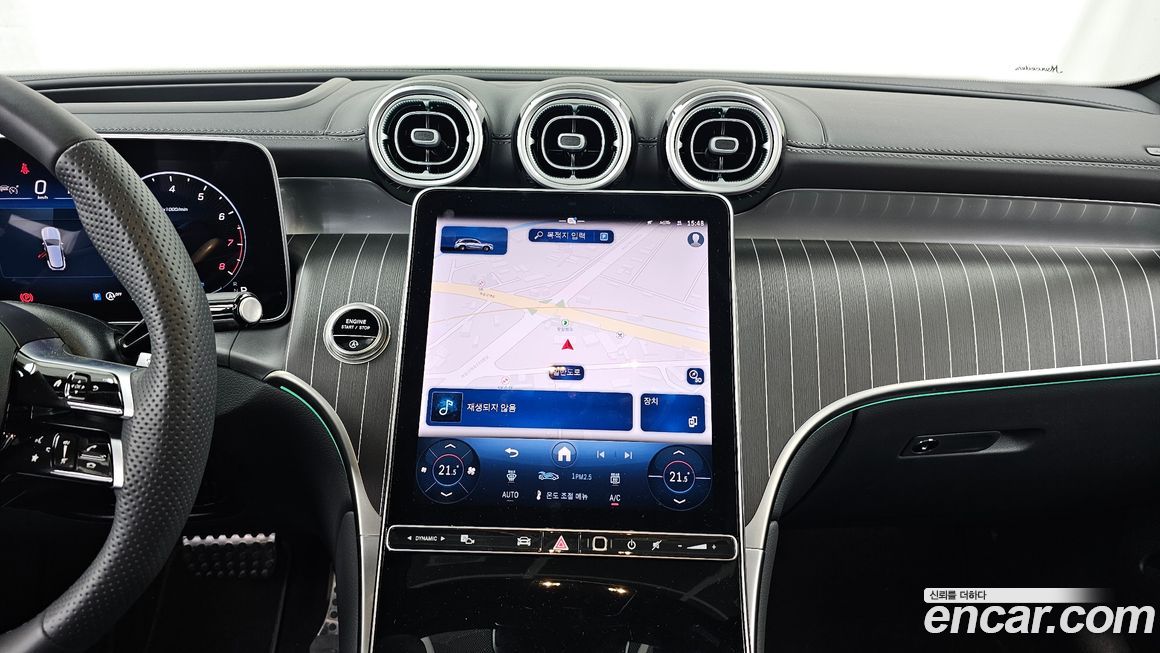 Mercedes-Benz GLC-Class 2025