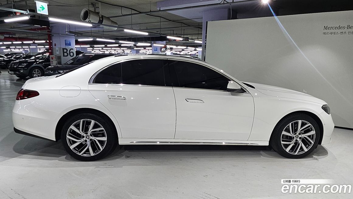 Mercedes-Benz E-Class 2024