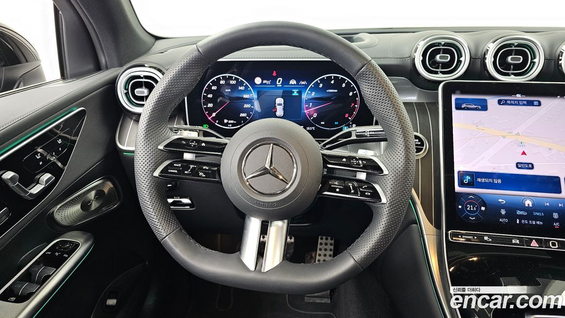 Mercedes-Benz GLC-Class 2025