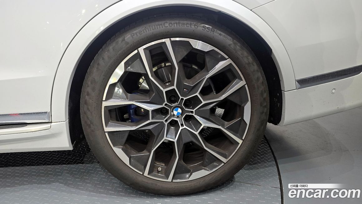 BMW X7 2024