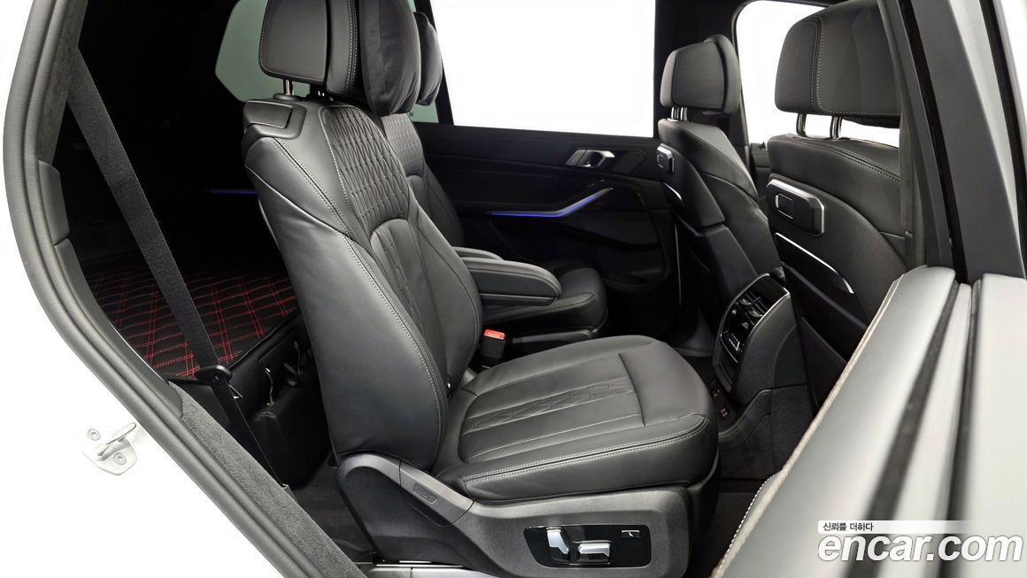 BMW X7 2025