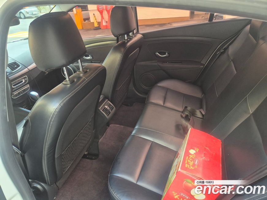 Renault-KoreaSamsung SM3 2011