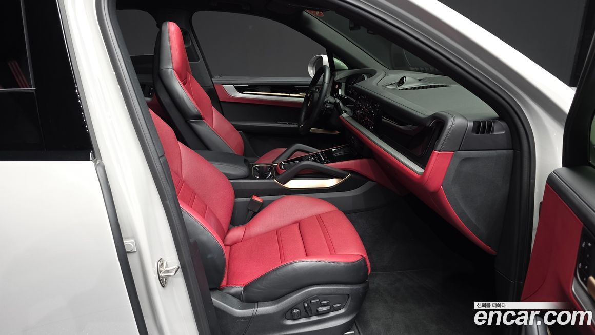 Porsche Cayenne 2024