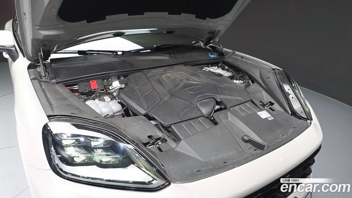 Porsche Cayenne 2024