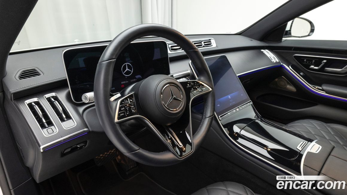 Mercedes-Benz S-Class 2024