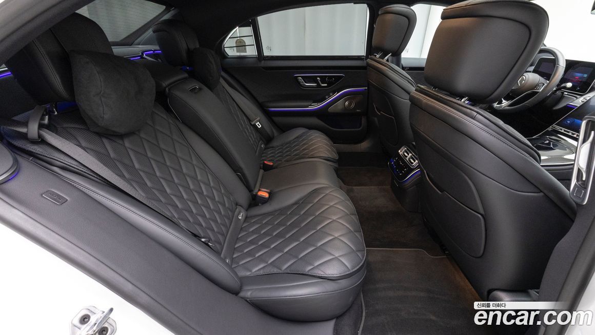 Mercedes-Benz S-Class 2024