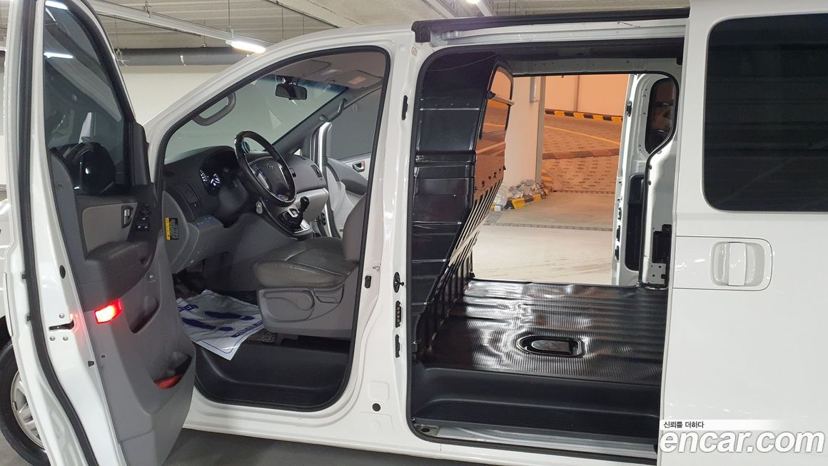 Hyundai Starex 2021