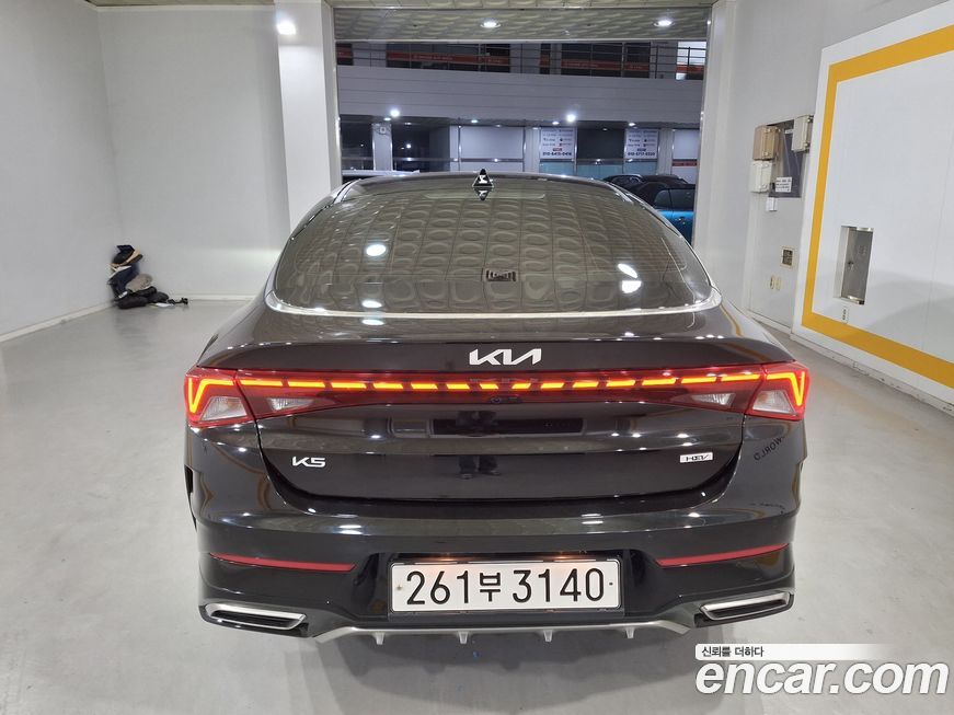 Kia K5 2023