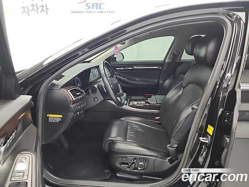 Genesis EQ900 2016