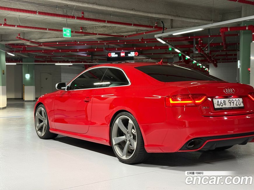 Audi RS5 2013