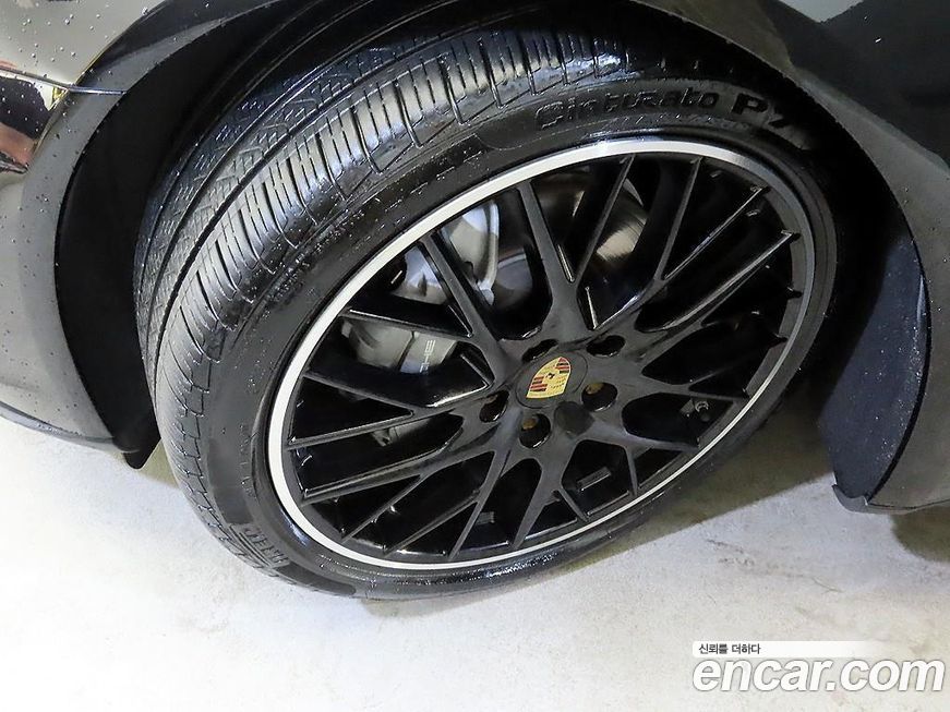 Porsche Panamera 2019