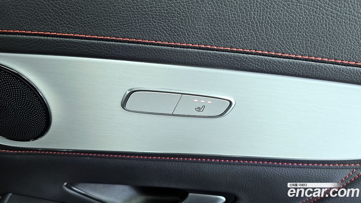 Mercedes-Benz GLC-Class 2023