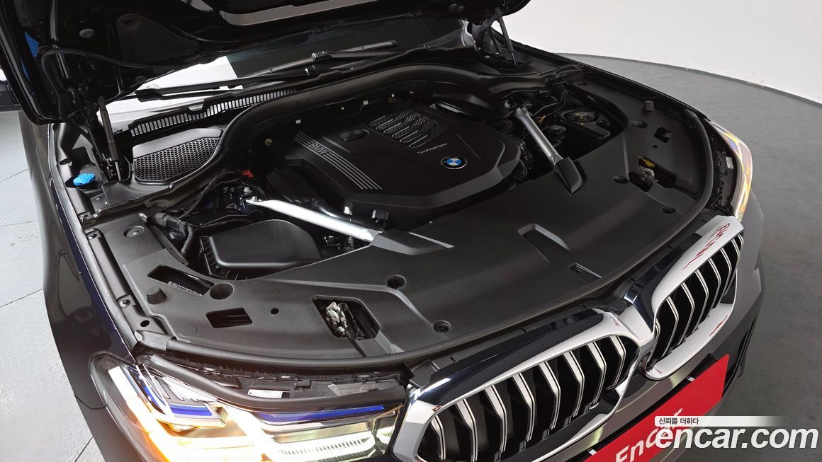 BMW Gran Turismo 2024