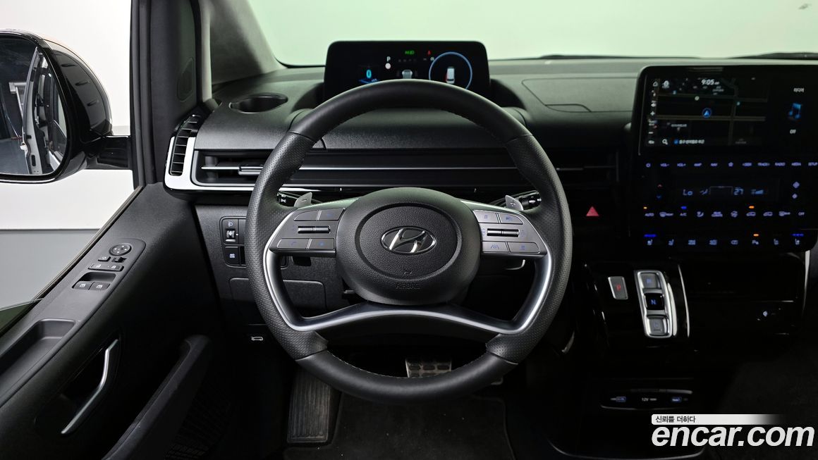 Hyundai Staria 2023