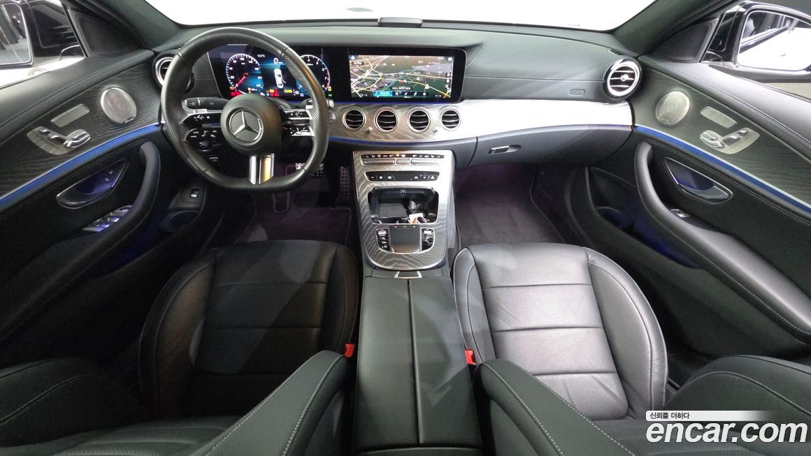 Mercedes-Benz E-Class 2023