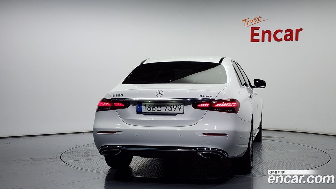 Mercedes-Benz E-Class 2021