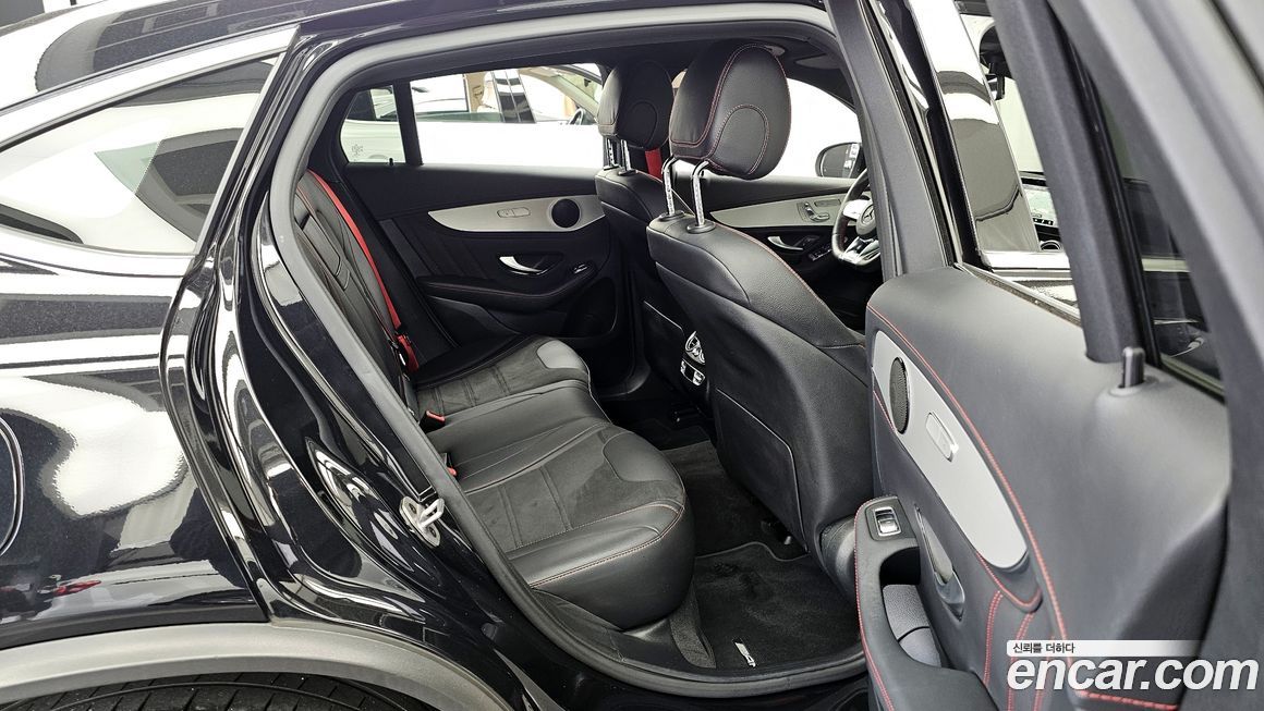 Mercedes-Benz GLC-Class 2023