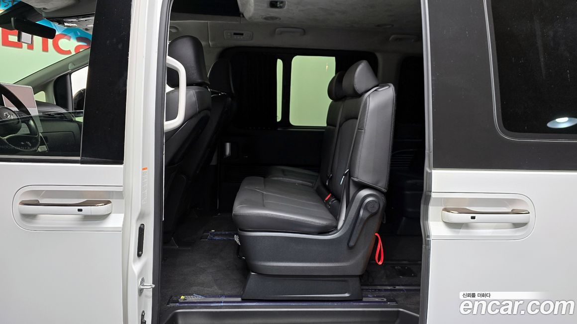 Hyundai Staria 2023