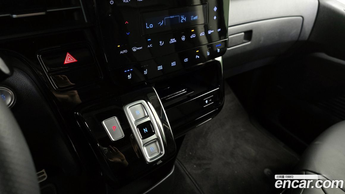Hyundai Staria 2023