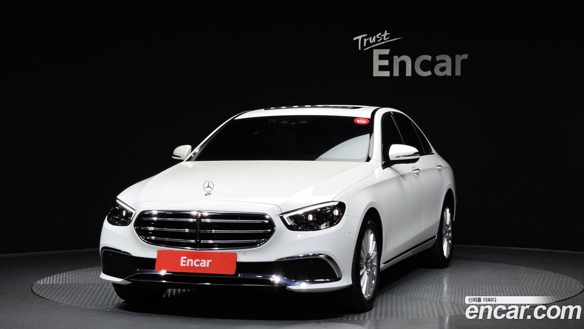 Mercedes-Benz E-Class 2023