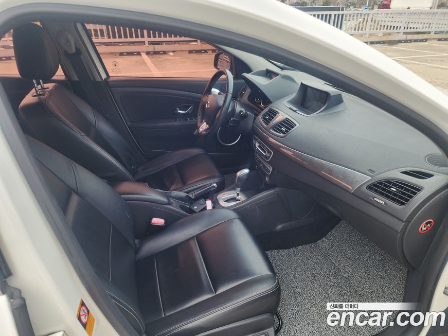 Renault-KoreaSamsung SM3 2011