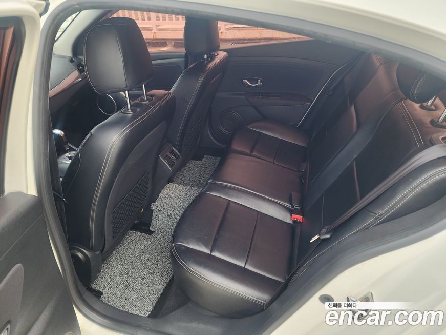 Renault-KoreaSamsung SM3 2011